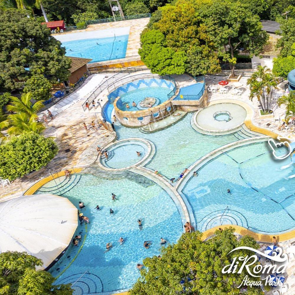 Hotel Spazzio Diroma Cafe Da Manha E Acesso Ao Acqua Park Калдас-Новас Екстер'єр фото
