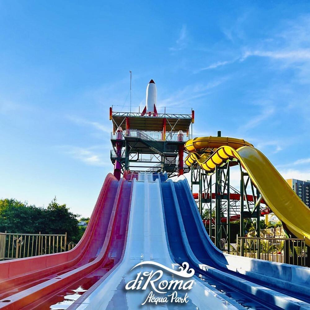 Hotel Spazzio Diroma Cafe Da Manha E Acesso Ao Acqua Park Калдас-Новас Екстер'єр фото